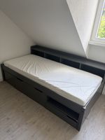 Kinderbett mit Schubladen