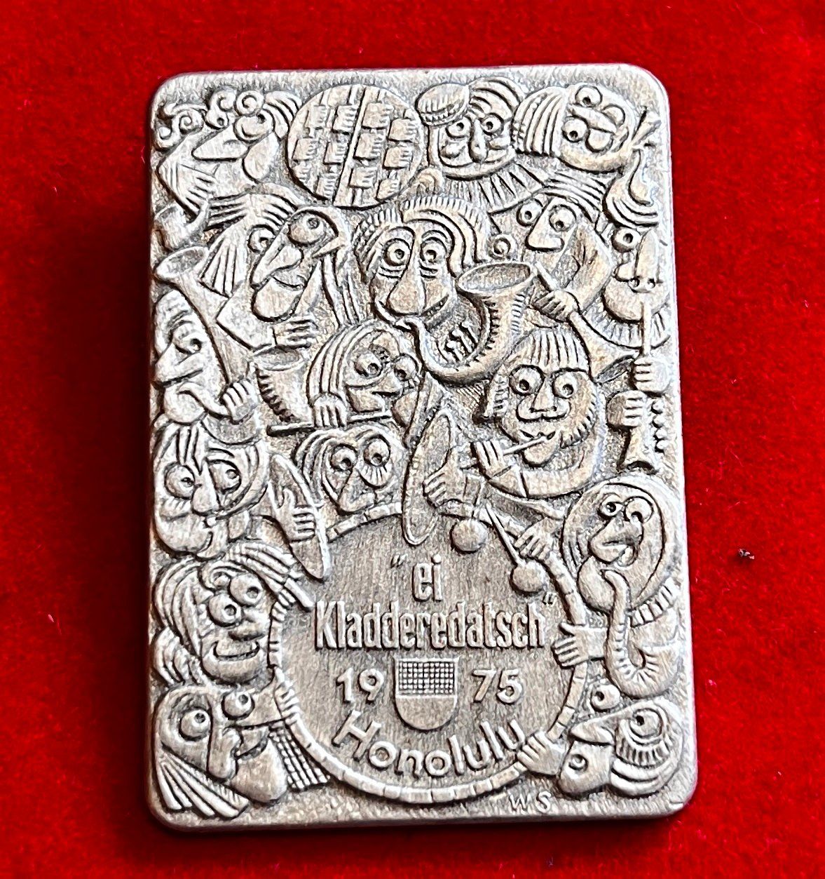 Plaquettes & Badges: Fasnachtsplaketten, Honolulu 1975 – D'occasion à Obernau par Wgnom