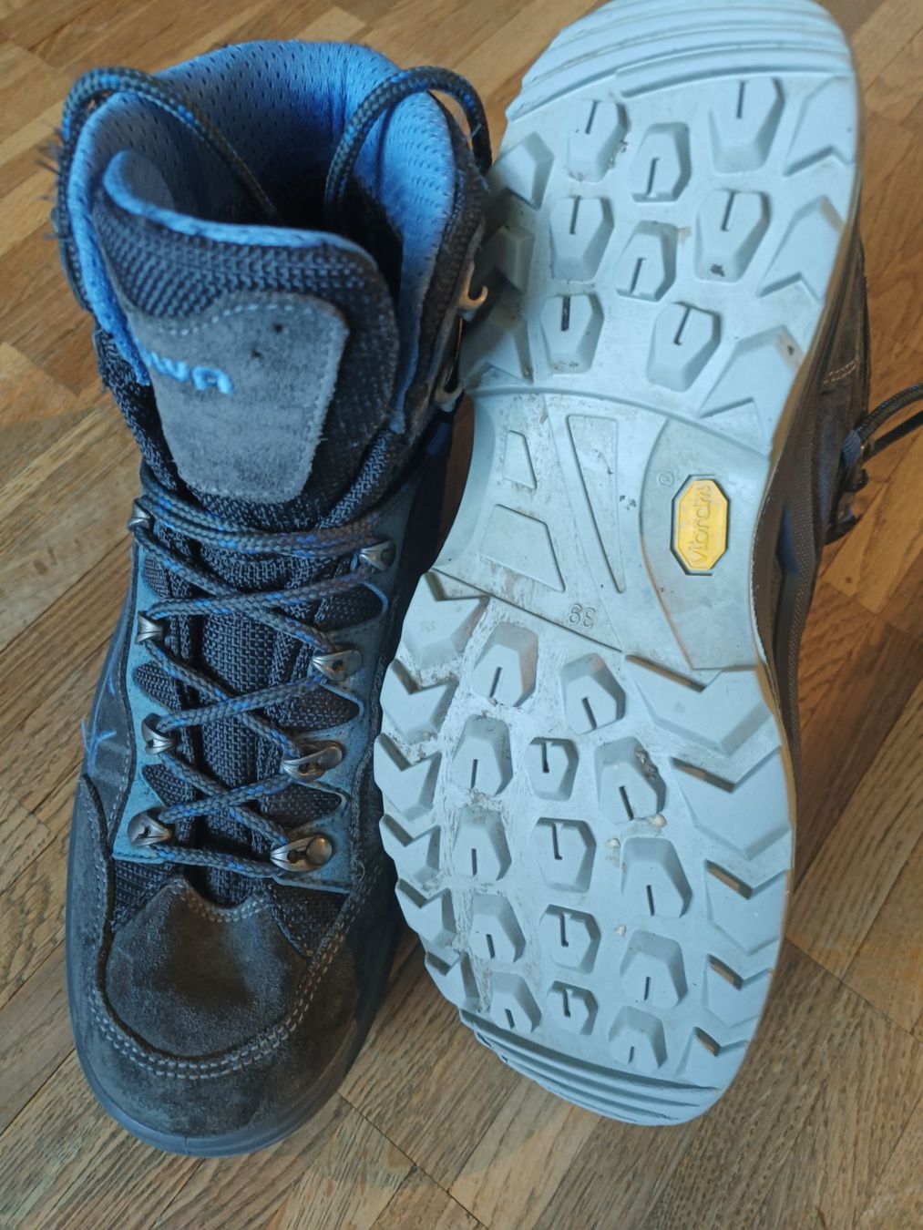 Lowa Scarpe per ragazzi: Lowa Wanderschuh Gr. 39 – Usato da Stein AR venduto da bigjohn82 2
