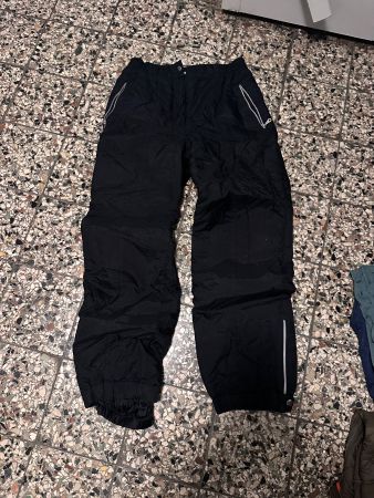 Skihose schwarz gefüttert Grösse 44 guter Zustand