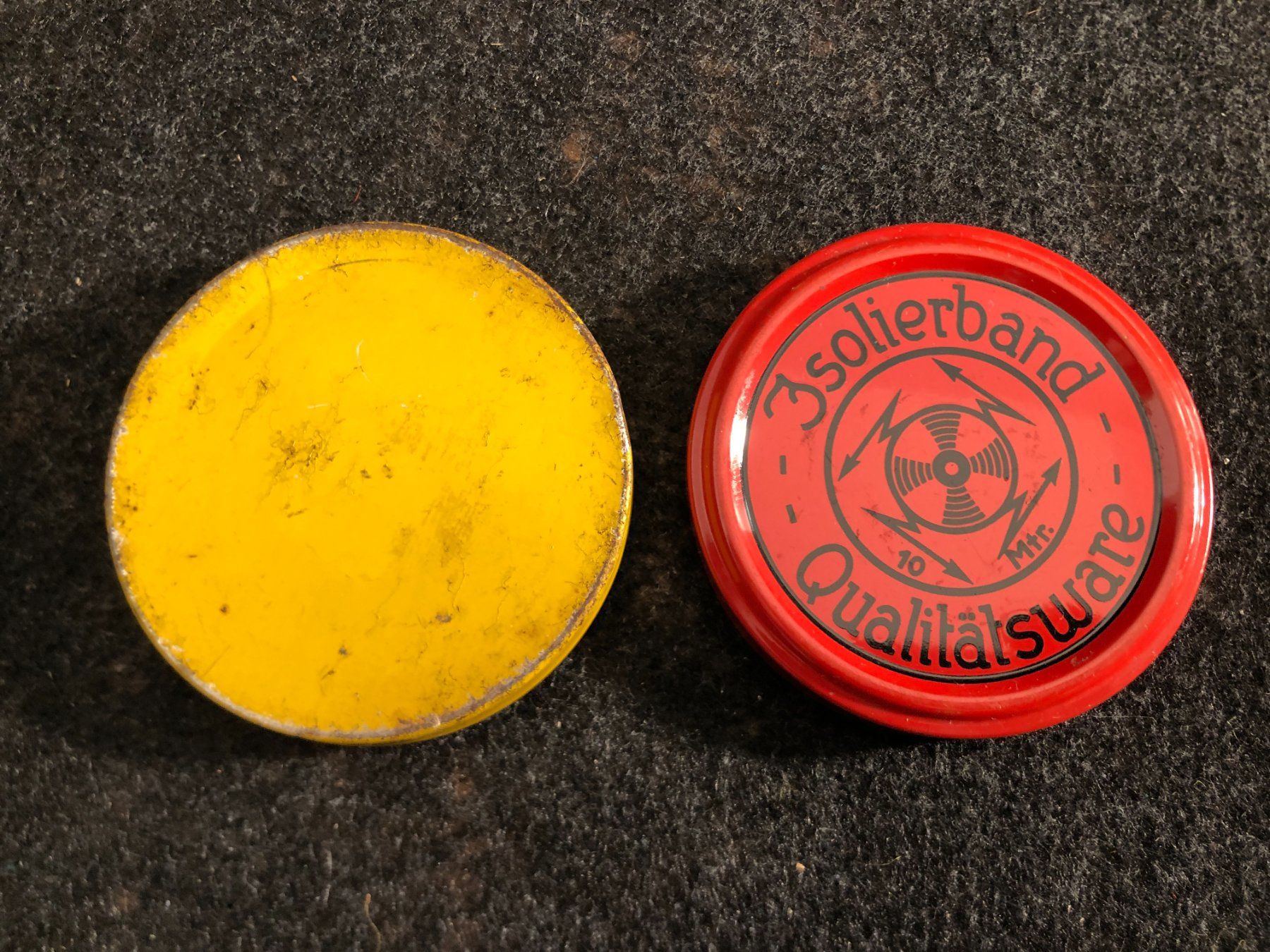Dosen: Ancienne boîte en métal. – Gebraucht aus Saignelégier von Dubois_Vintage 5