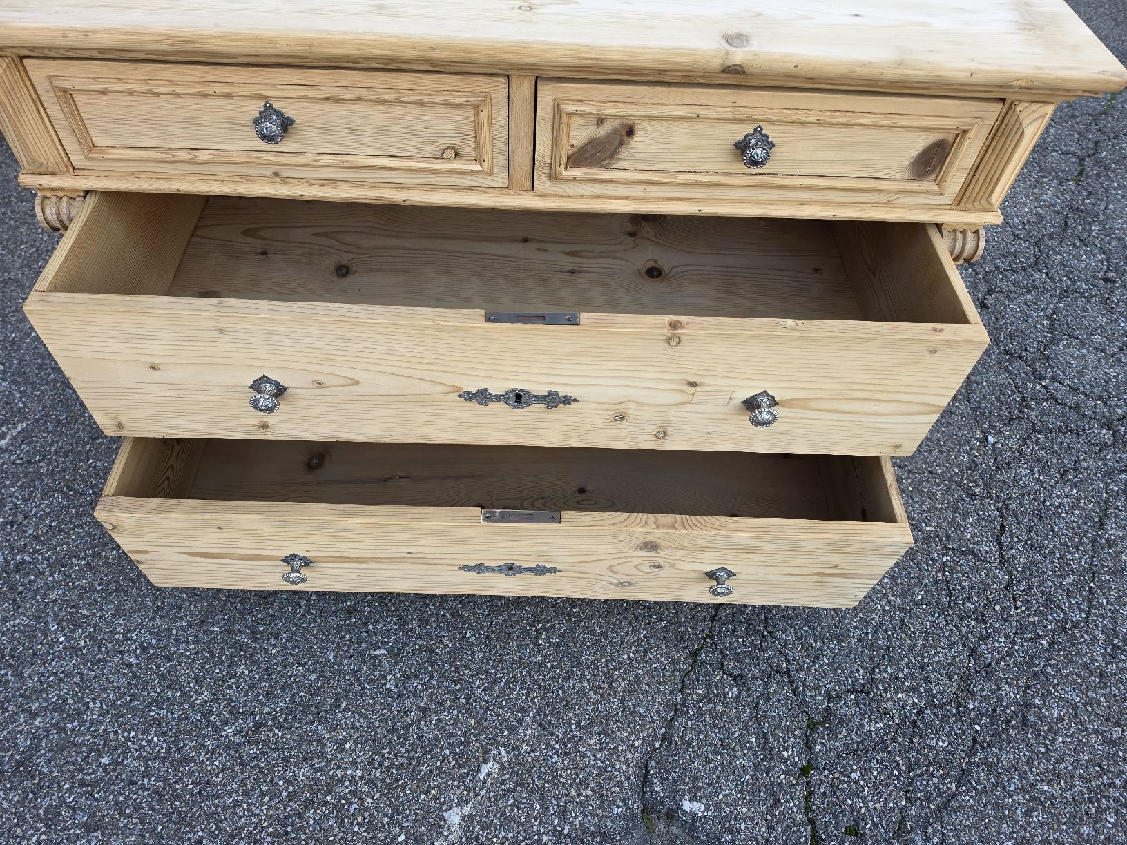 Commodes: Kommode aus Tannenholz Restauriert  – D'occasion à Wil SG par Athi 9