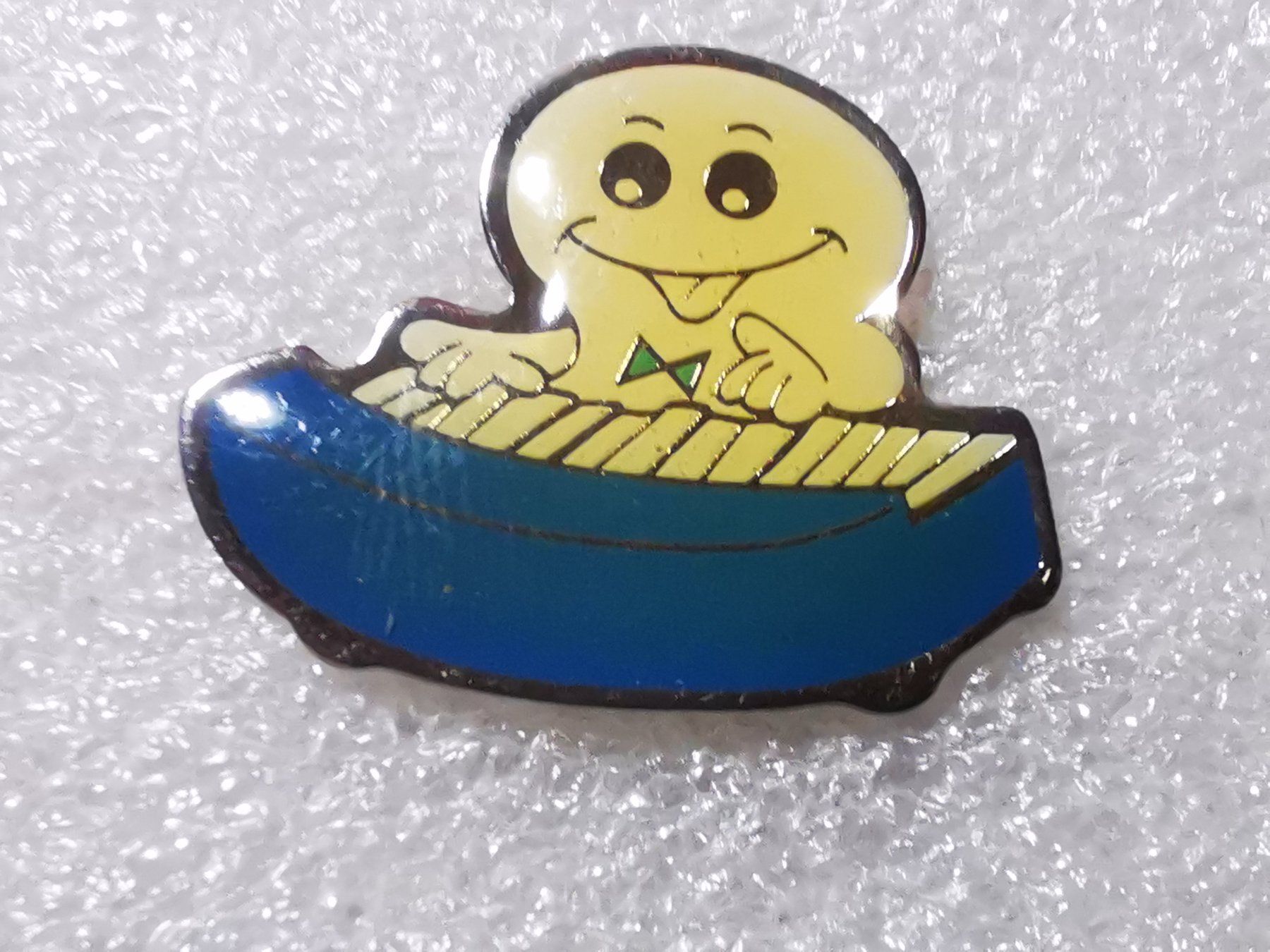Placchette & Badge: Ansteckpin 114: Maga Bio – Usato da Oppligen venduto da Pin-Fall-Shop