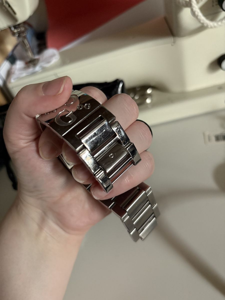Guess Uhren: Guess Uhr – Gebraucht aus Wattenwil von jessy_33 1