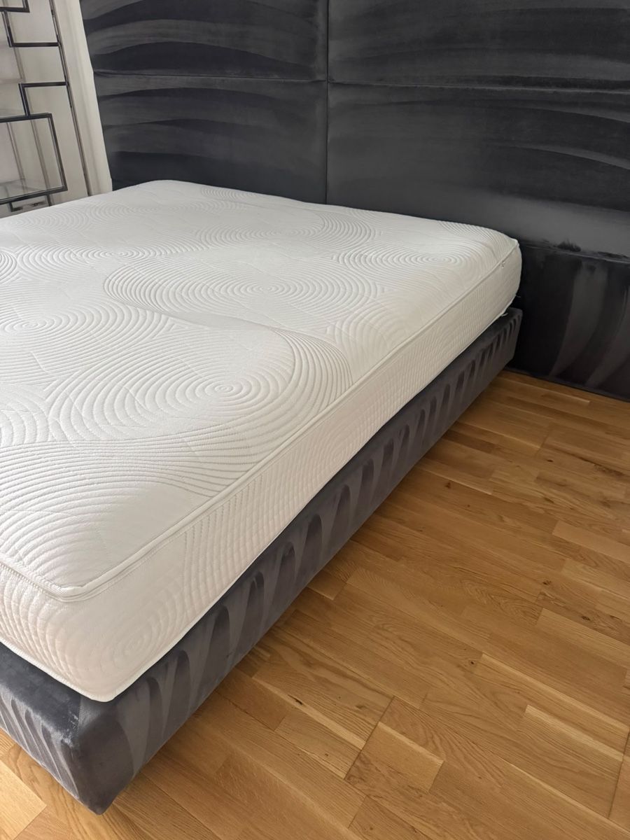 Lits: Wunderschönes Bett zu verkaufen  – D'occasion à Wil SG par Cristiano02062017 2
