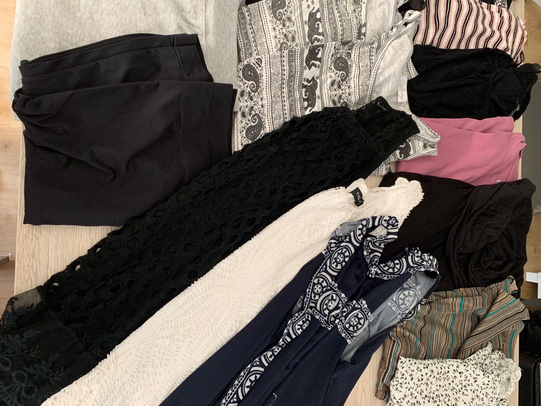 Lotti di vestiti: Markenkleider, Kleiderpaket Gr.M – Usato da Niederhasli venduto da Nati134 2
