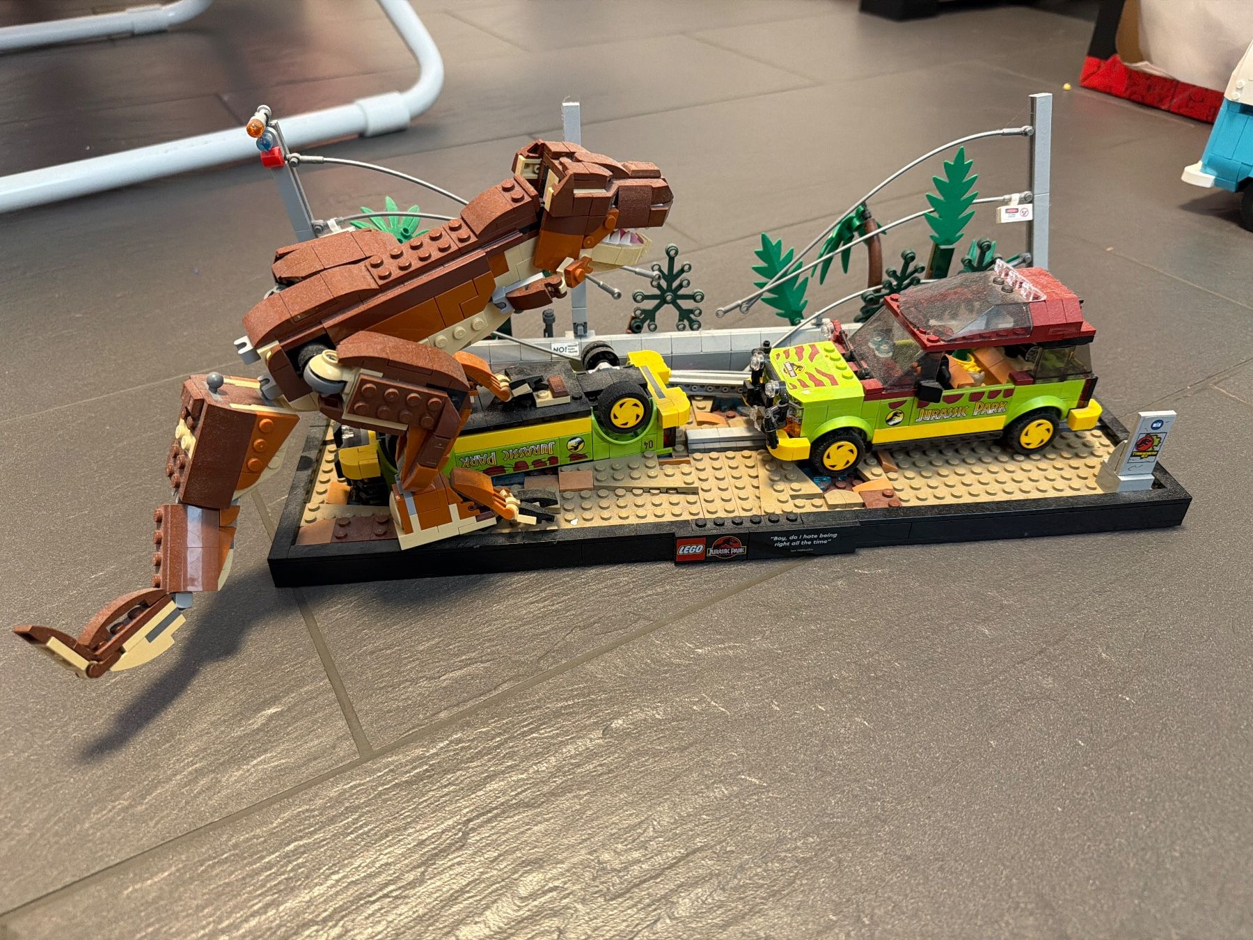 Lego Jeux de construction: LEGO Ausbruch des T. Rex / 76956 – D'occasion à Muri AG par Chrigi81