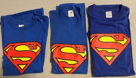 Superman T-Shirts, drei Stück (M/L/XL)