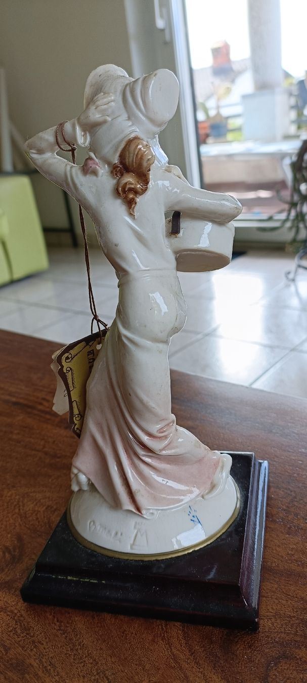 Statuette: STatua Capodimonte Hand Made – Nuovo (secondo la descrizione) da Porza venduto da tbch 1
