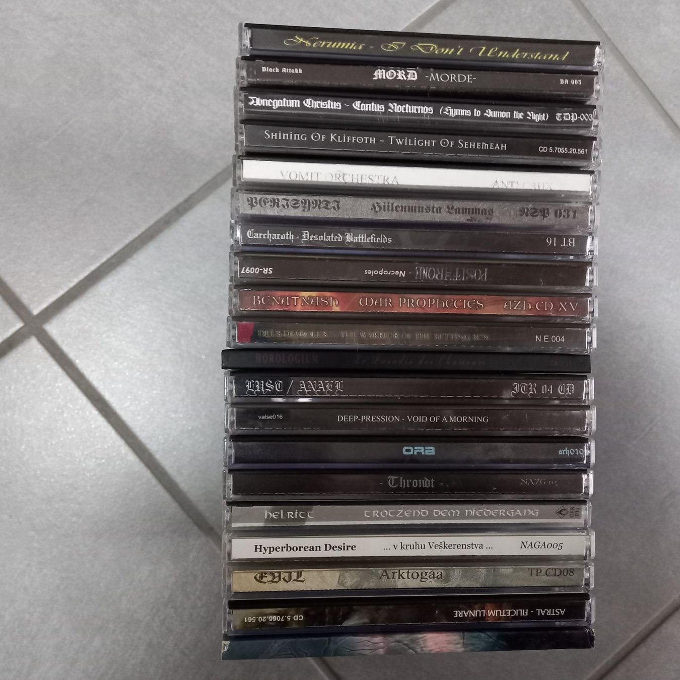 CD: 20 black metal cd – Usato da St-Cergue venduto da VeganWarrior 2