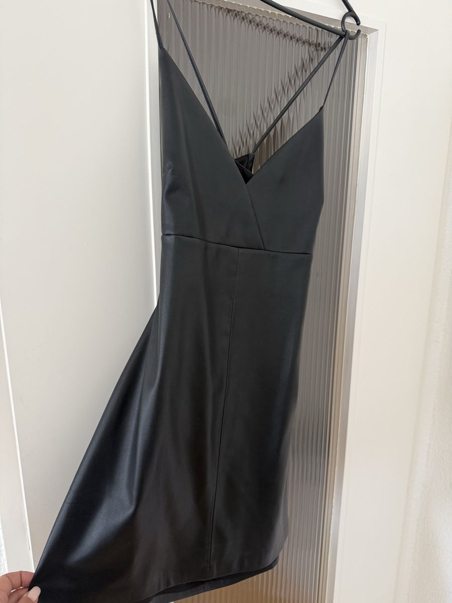 Mango Vestiti: Kleid Kunstleder schwarz Grösse L – Usato da Zumikon venduto da naiischoen 3