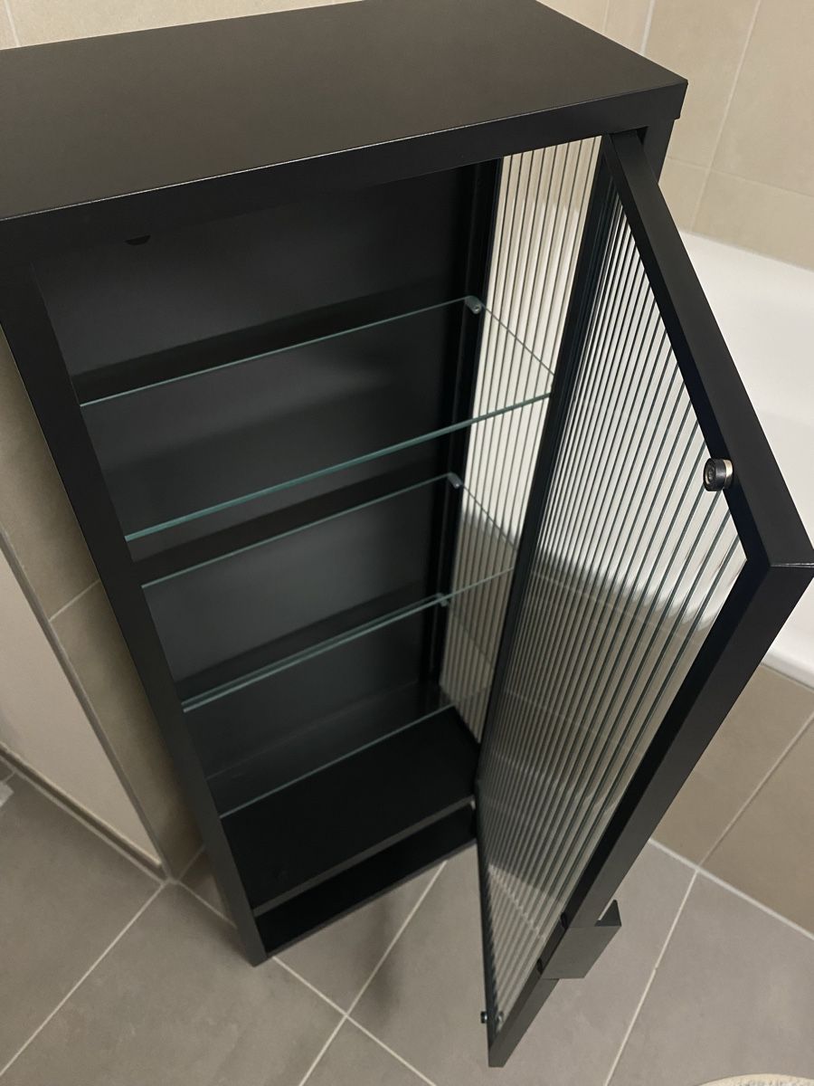 Ikea Kommoden: Schwarzer Schrank mit Glaseinsätzen IKEA – Neu (gemäss Beschreibung) aus Wetzikon ZH von rit_ramtr 3