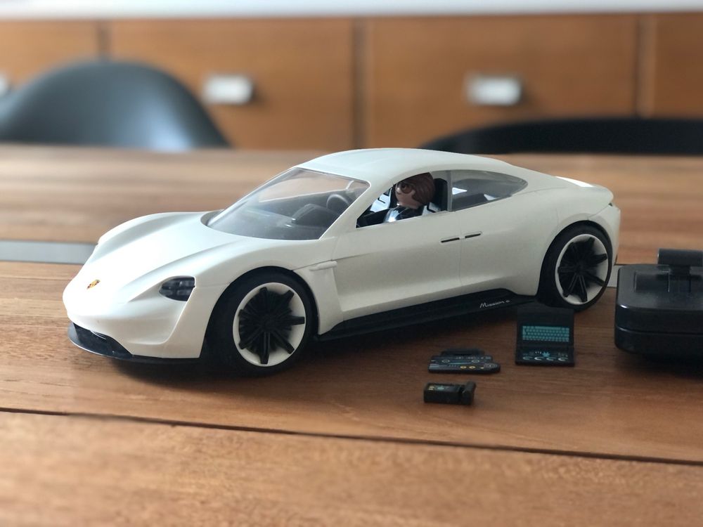 PLAYMOBIL ® 70765 Porsche Mission E - neuve - new - nuevo - neu EUR 75
