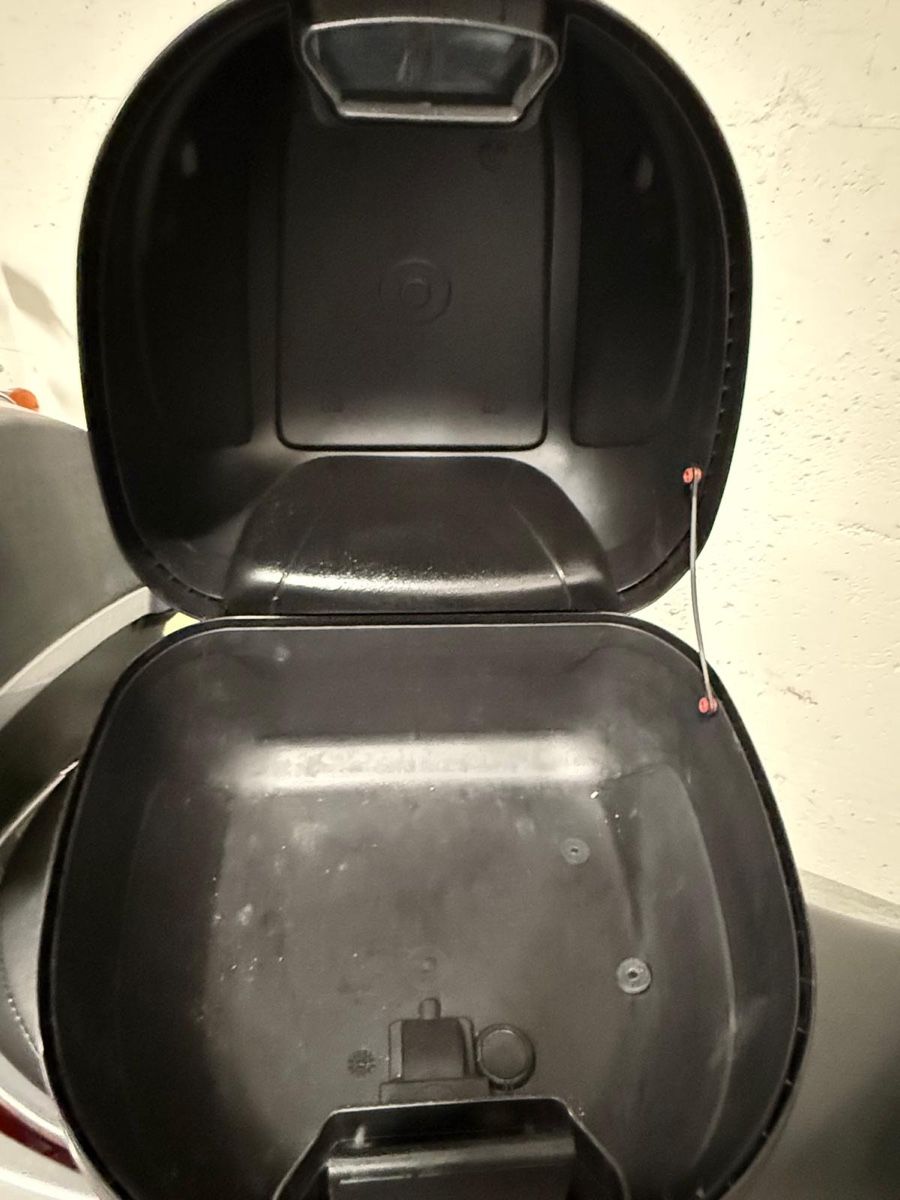 Givi Topcases: GIVI TopCase – D'occasion à Zürich par haroun11 3