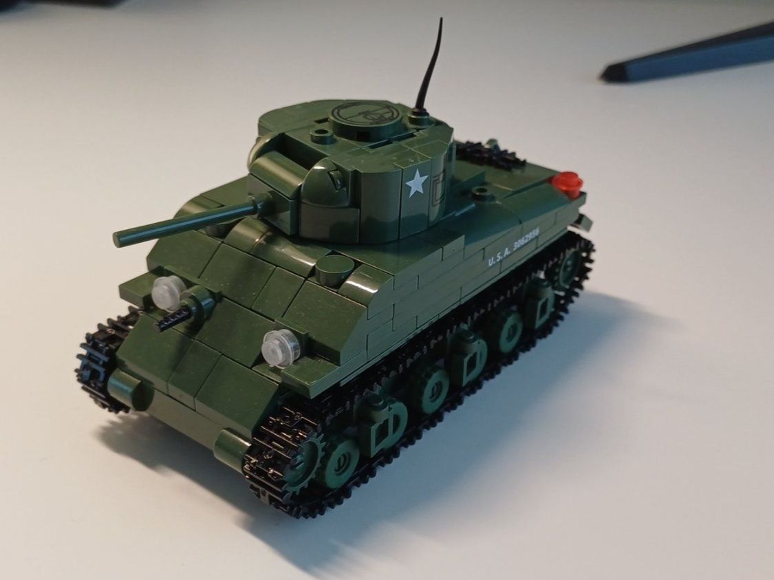 Cobi Kit di modellismo & Modellini statici: Cobi Sherman M4A1 – Usato da Winterthur venduto da Jakobina 1