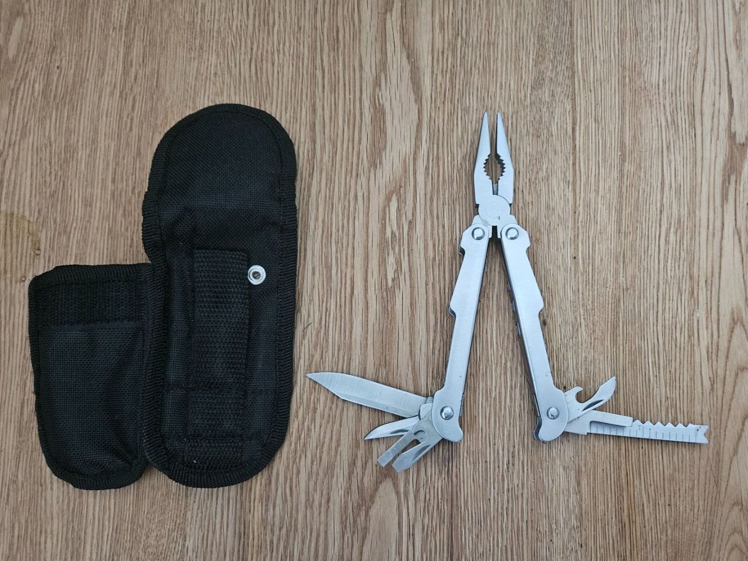 Taschenmesser: Taschenmesser Multitool (Leatherman-Style) – Gebraucht aus Bern von Respirit