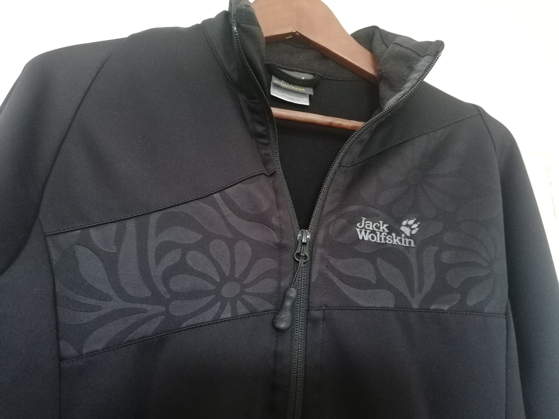 Jack Wolfskin Giacche: Jack Wolfskin Softshelljacke Stormlock schwarz M – Usato da Liebefeld venduto da Ochotona 1