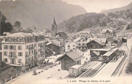 Salvan VS Bahnhof und Dorf  gare