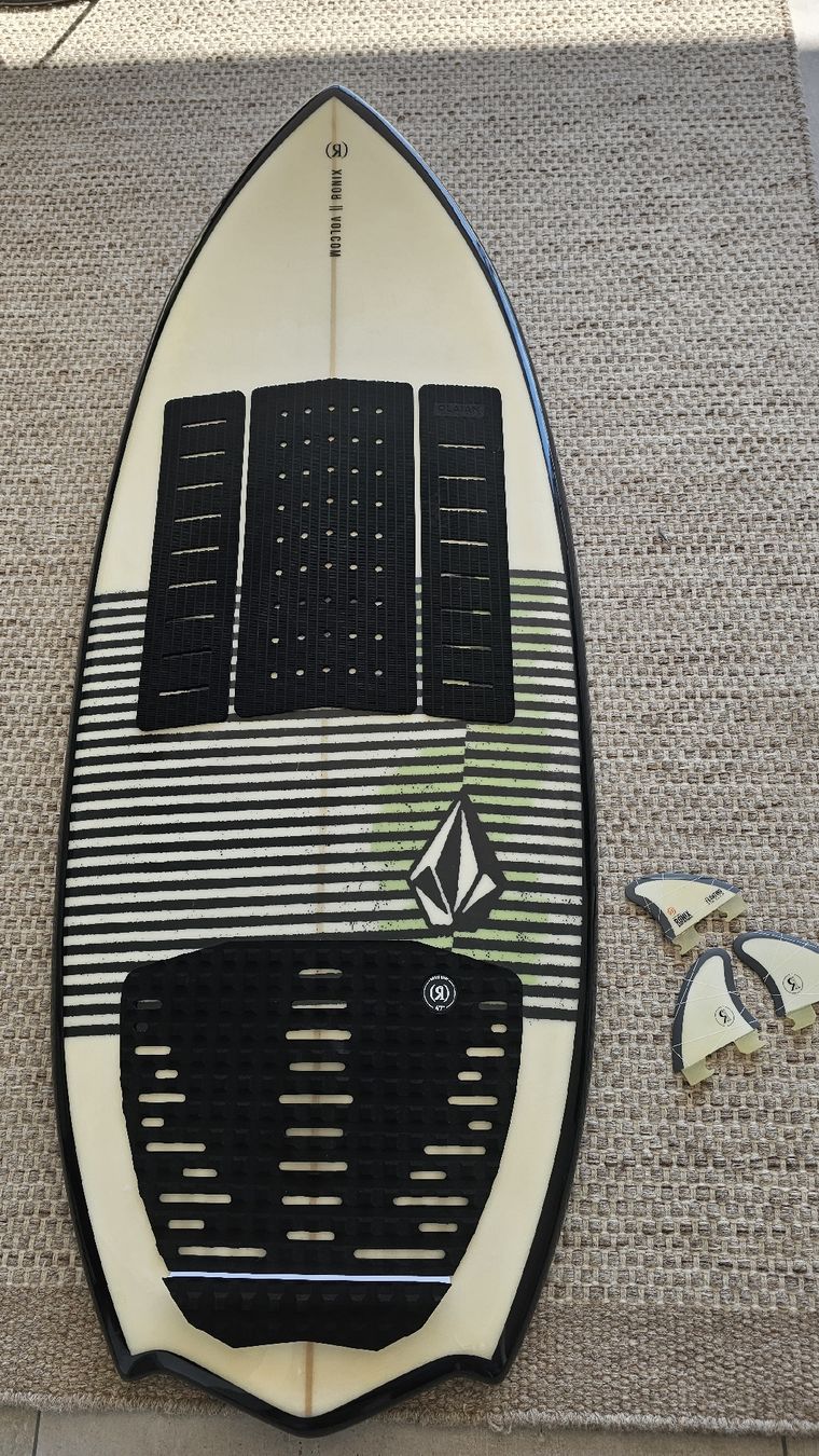 Ronix Tavole da surf e di nuoto: Wakesurf Ronix Volcom 4'7" – Usato da Büron venduto da Ica69