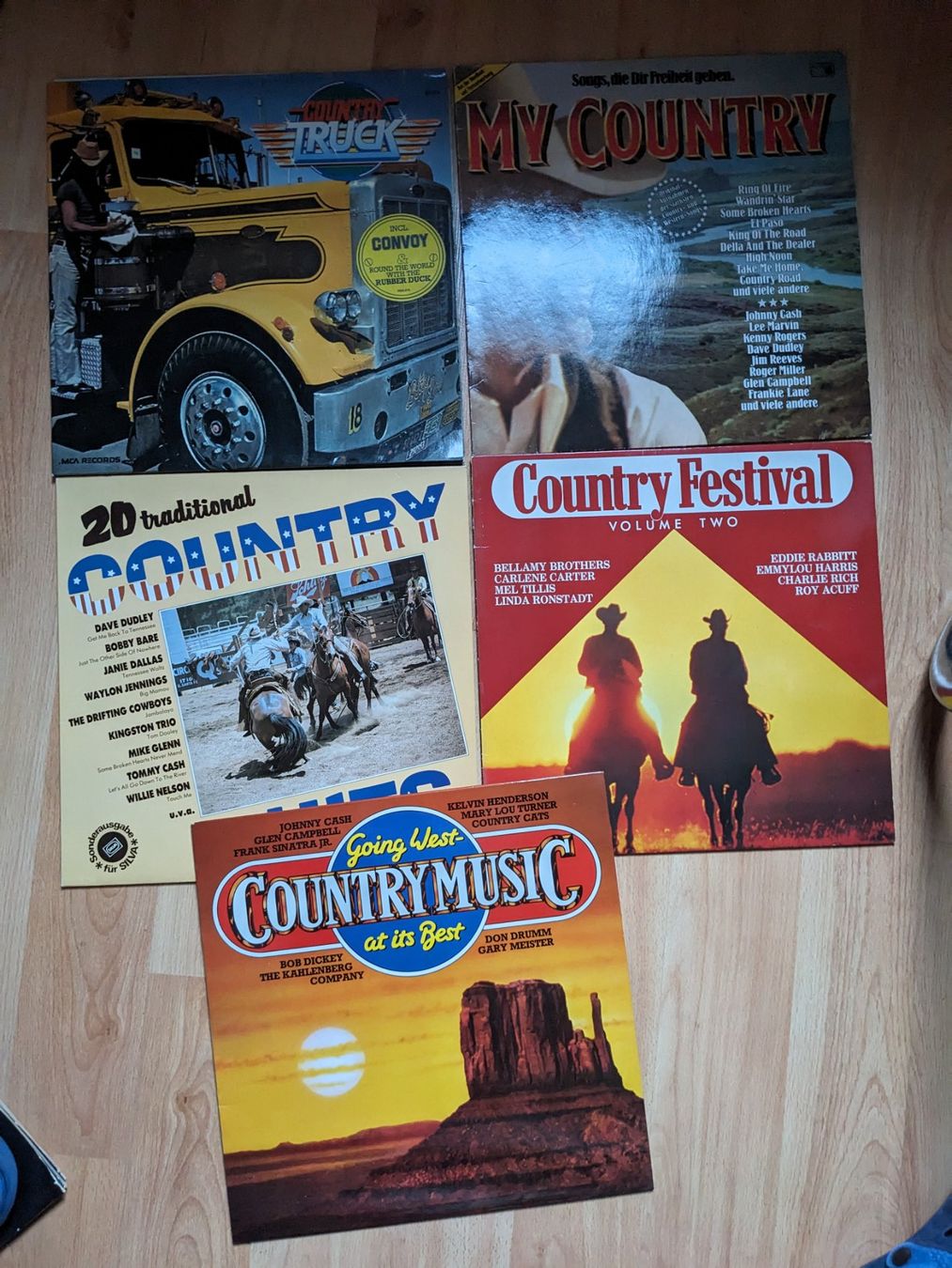 Dischi in vinile: Country 5 x vynil – Usato da Wädenswil venduto da Patriots