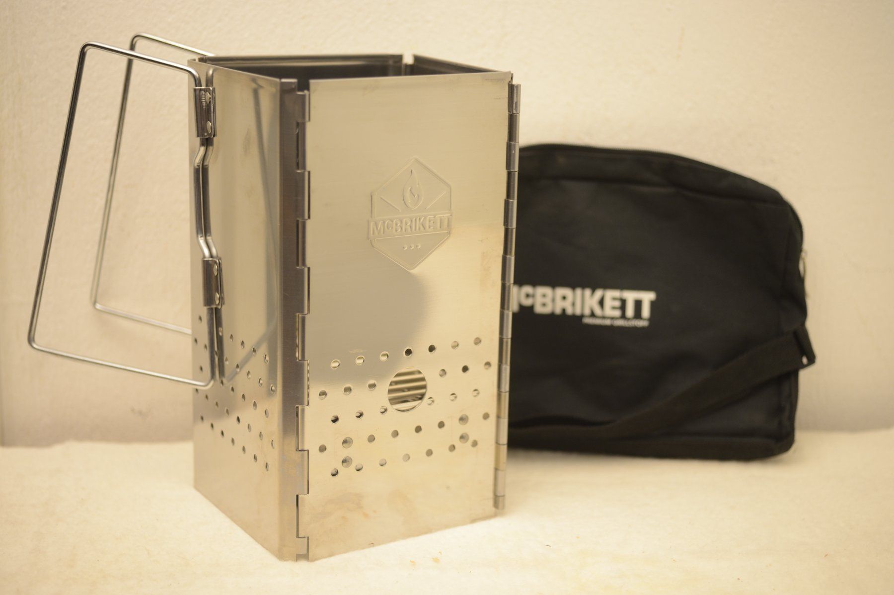 Elettrodomestici da cucina: Faltbarer Grillanzünder von MC BRIKETT – Nuovo (secondo la descrizione) da Sachseln venduto da Smatsch54