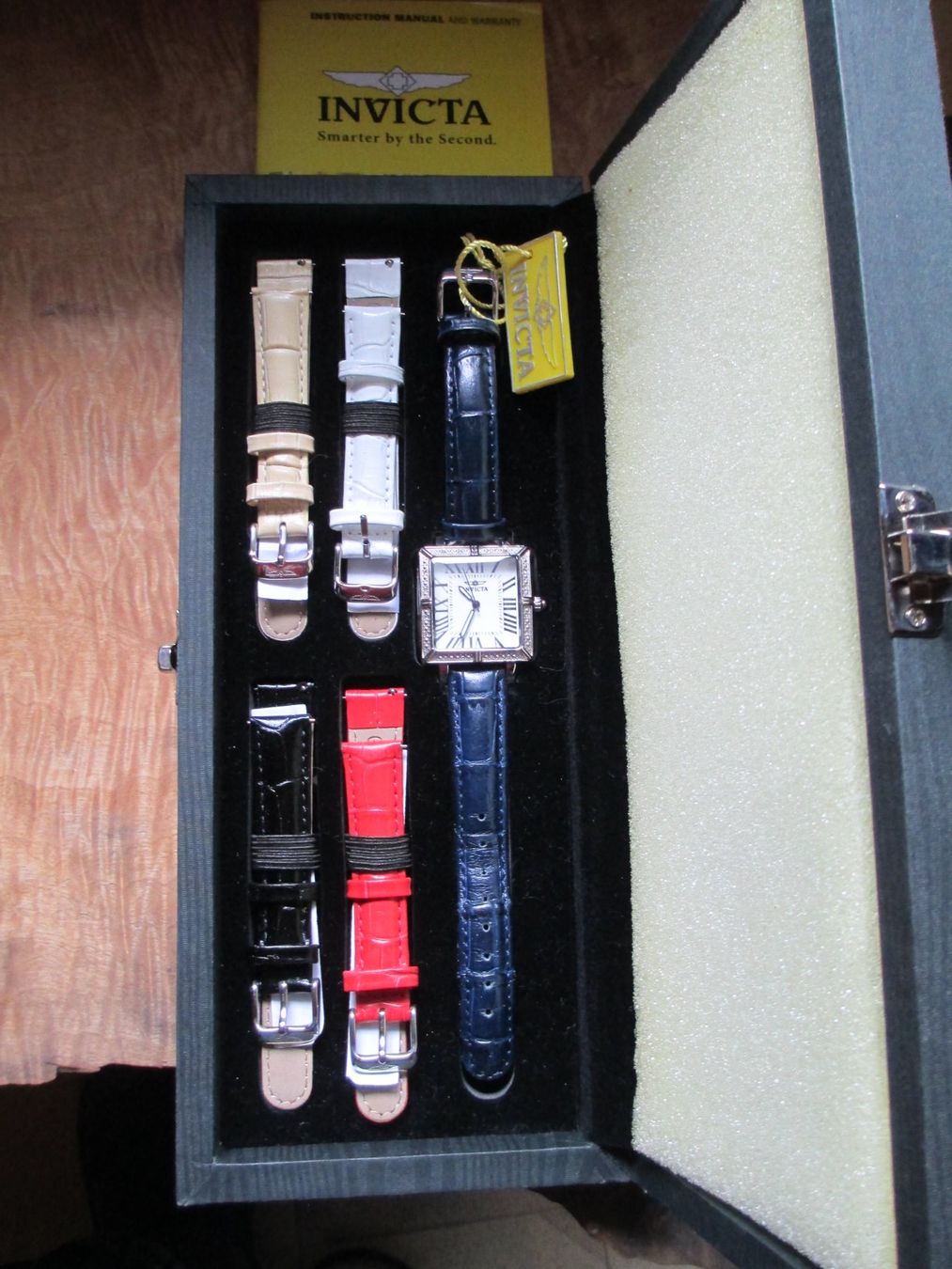 Invicta Orologi: Invicta Damenuhr – Usato da La Heutte venduto da franco029 1