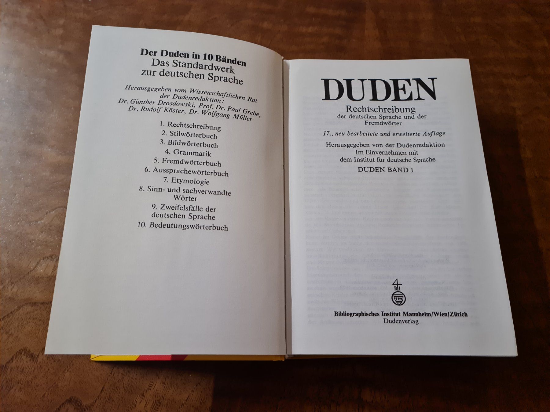 Libri: DUDEN Die Rechtschreibung – Usato da Erstfeld venduto da Mario_boe0 1