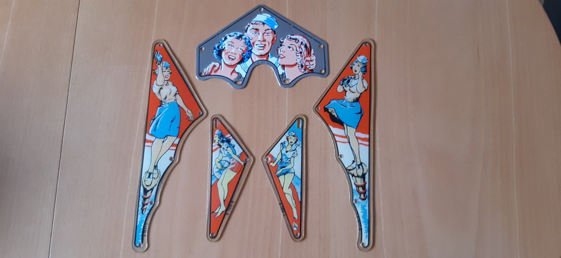 Flipperkästen: Flipperkasten/Flippers - SET DECOR COMPLET / GOTTLIEB – Gebraucht aus St-Maurice von Pwillow