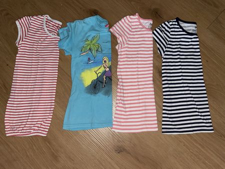 T-shirt 122/128 (4Stk.)