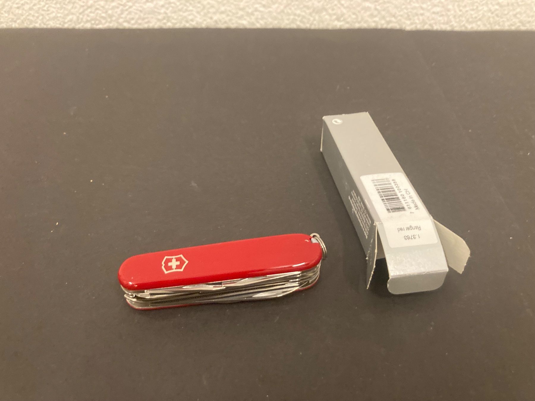 Victorinox Coltelli tascabile: Victorinox Sackmesser Ranger rot, 1.3763 – Nuovo e nell'imballaggio originale da Neuenhof venduto da jorogo