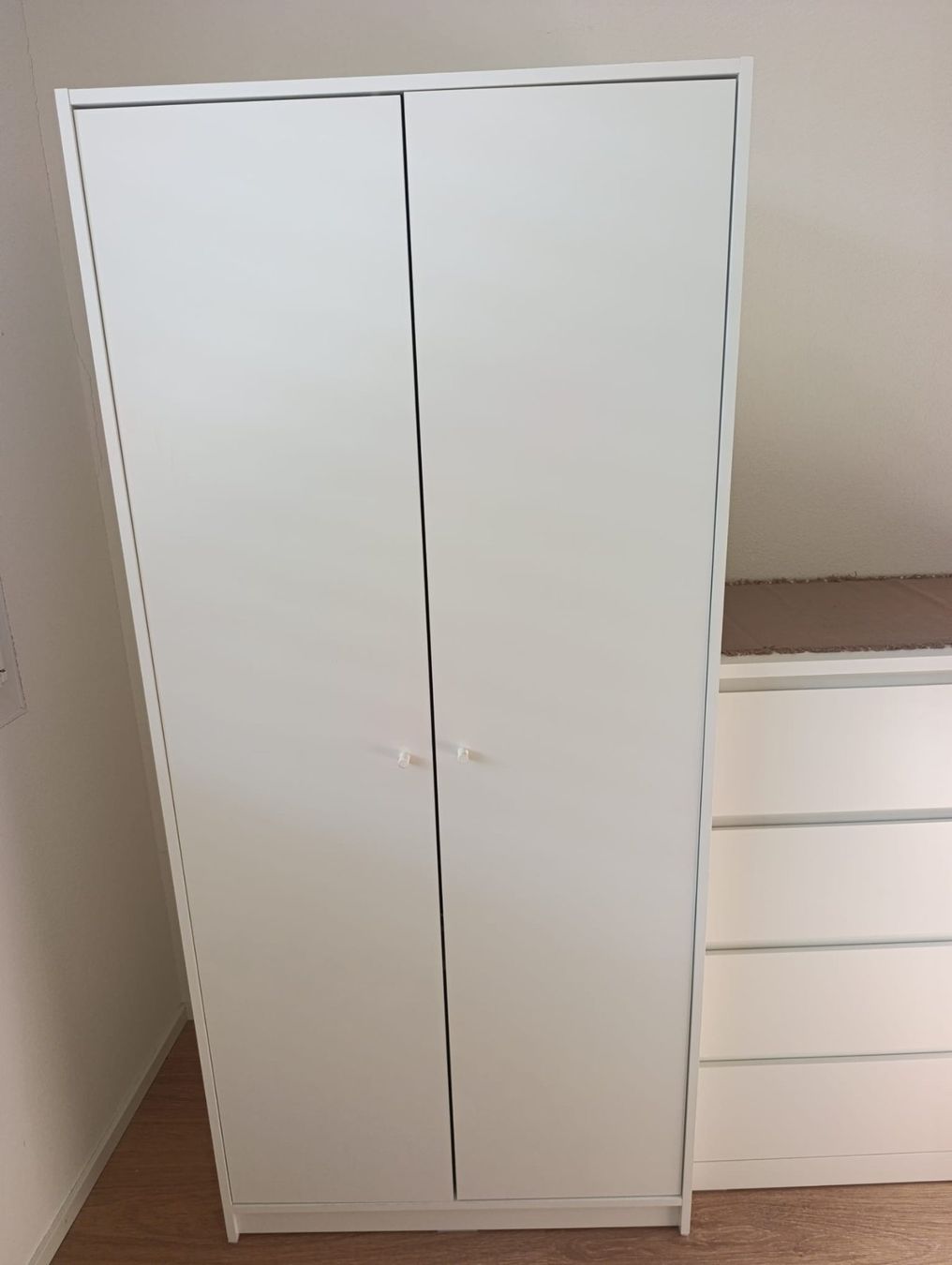 Ikea Armadi: Armoire IKEA KLEPPSTAD – Usato da Fribourg venduto da gre_99x8