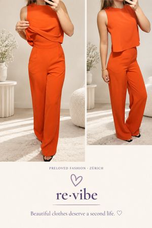 Elegant Sleeveless Jumpsuit in Red, Size Small