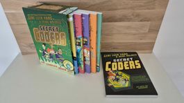 Comic-Serie Secret Coders komplett Box Set guter Zustand