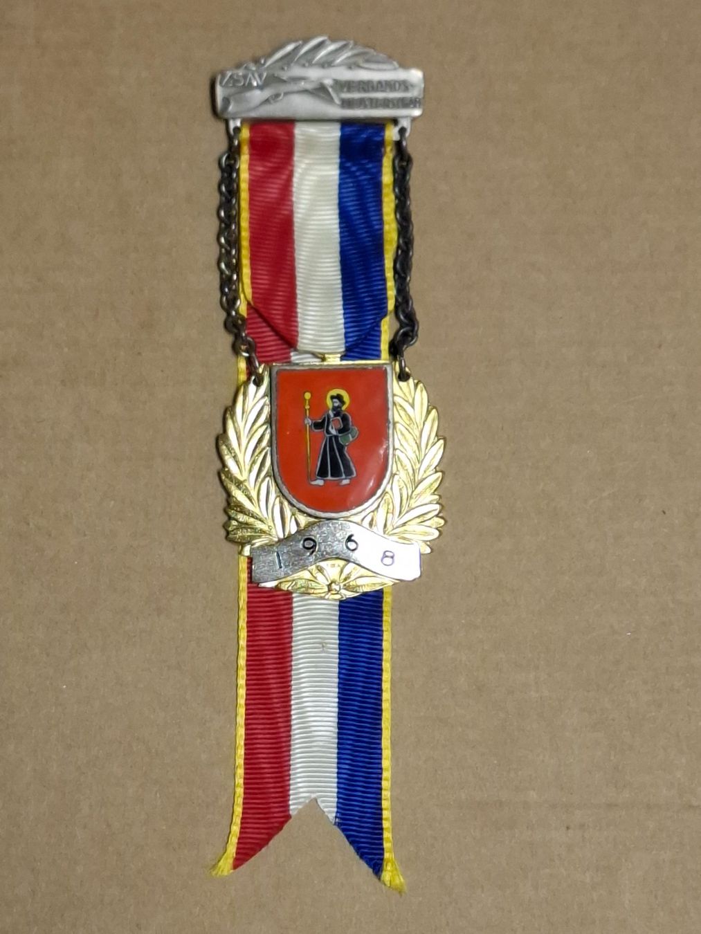 Medaillen: Wappen Glarus 1968 (D822) – Gebraucht aus Schwanden GL von Suvorov 3