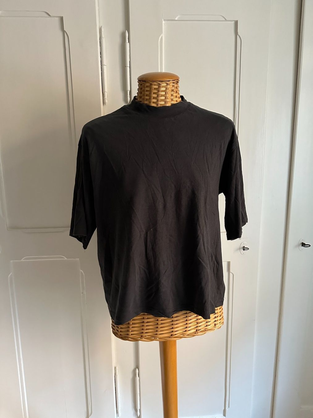 T-shirts: EVEN & ODD - T-Shirt dunkelgrau oversized S – D'occasion à Zürich par Diazaio