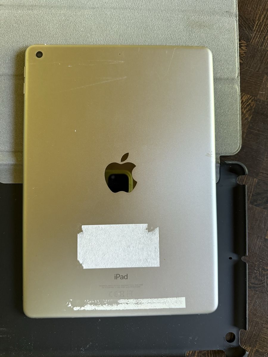 Apple Tablet PC: Apple iPad 6.Generation 128 GB – Gebraucht aus Gerlafingen von Humpty_3 1