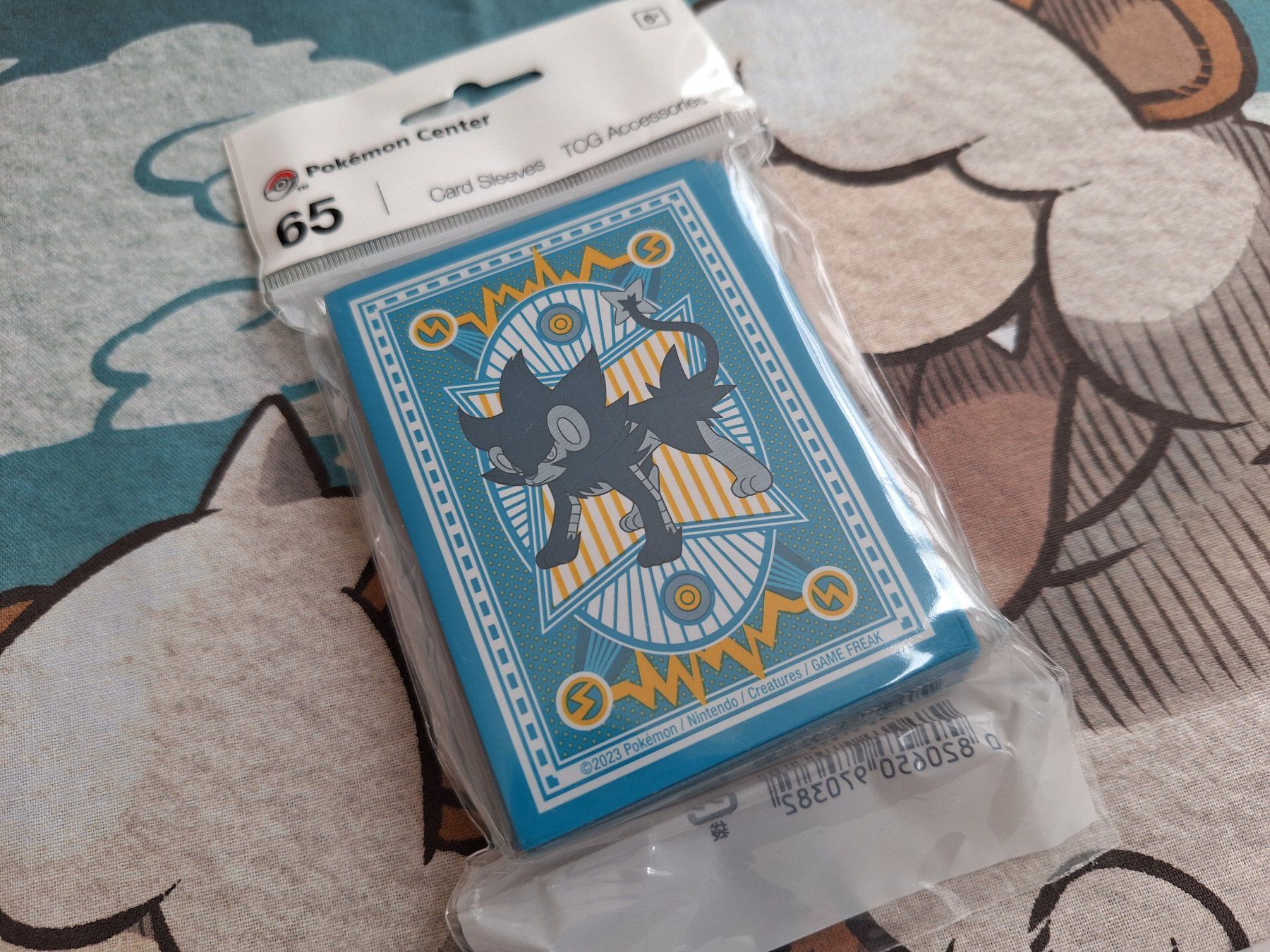 dc deck building game oversized cards sleeves DC Deck-Building Game: Multiverse Box – Super Heroes Edition — Cryptozoic  Entertainment main image 0