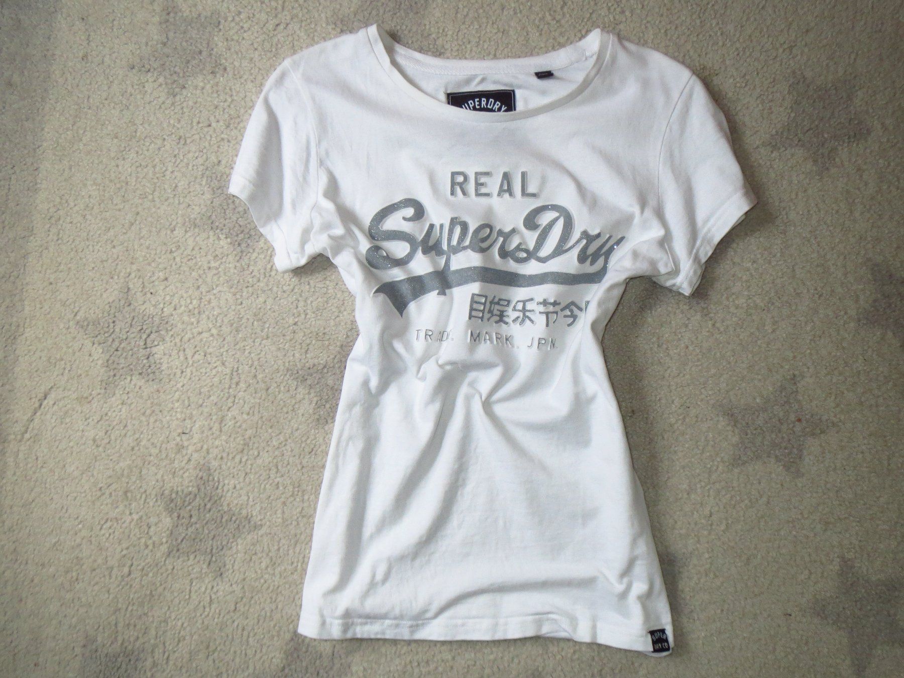 Superdry T-shirts: cooles SUPERDRY Damen Shirt Gr M – D'occasion à Kiental par Anna8702 2
