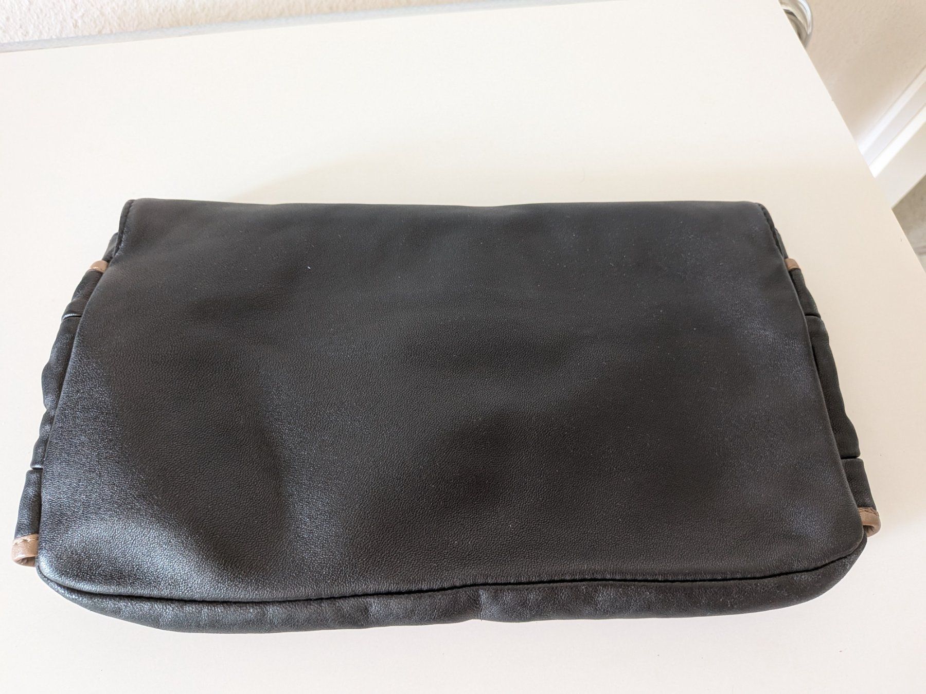 Sacs femmes: Labagerie Clutch – D'occasion à Emmen par magelan 5
