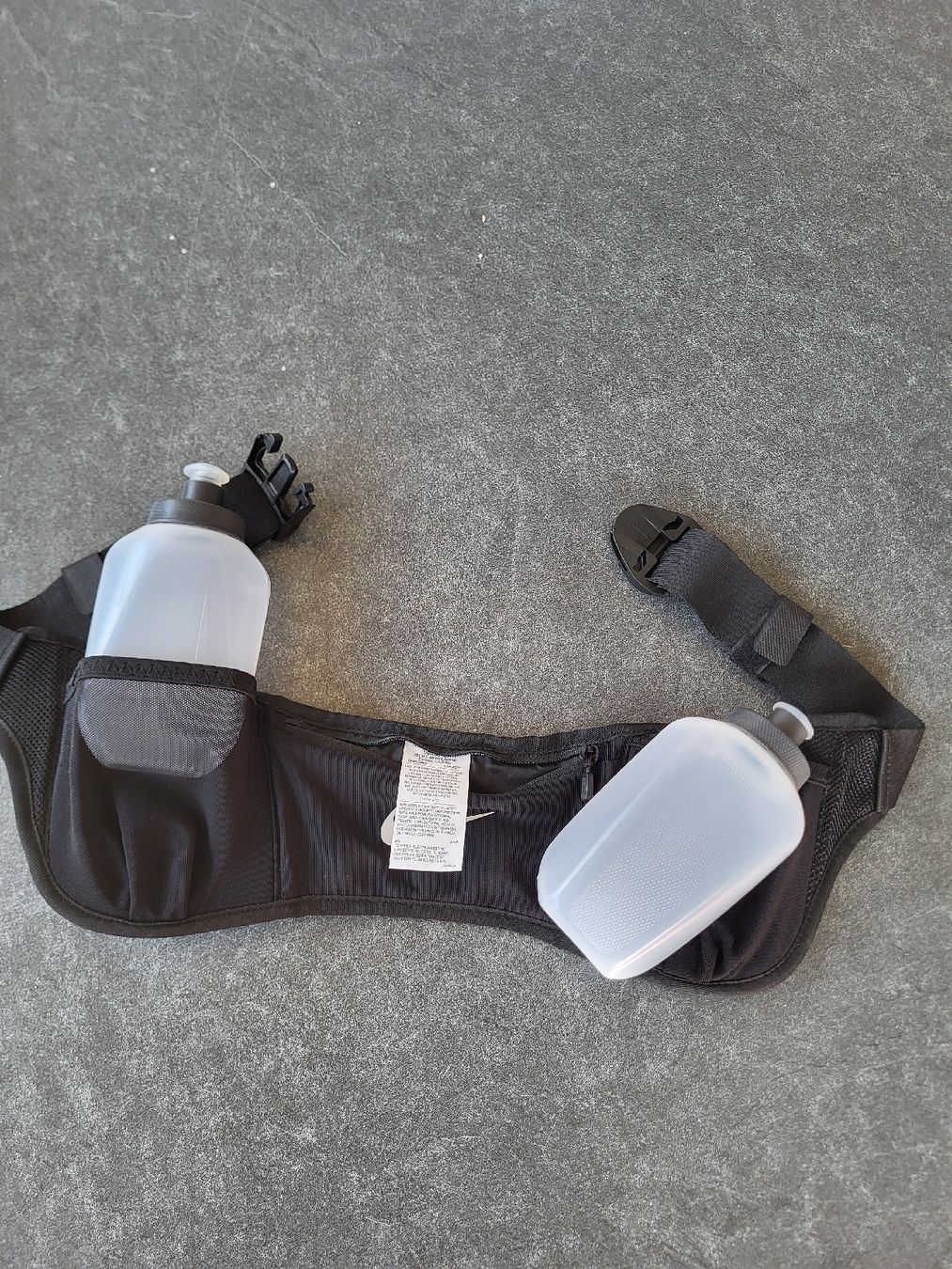 Nike Ceintures: Nike, Getränkehaltegurt – Neuf (Voir description) à Rothrist par pat_bl87