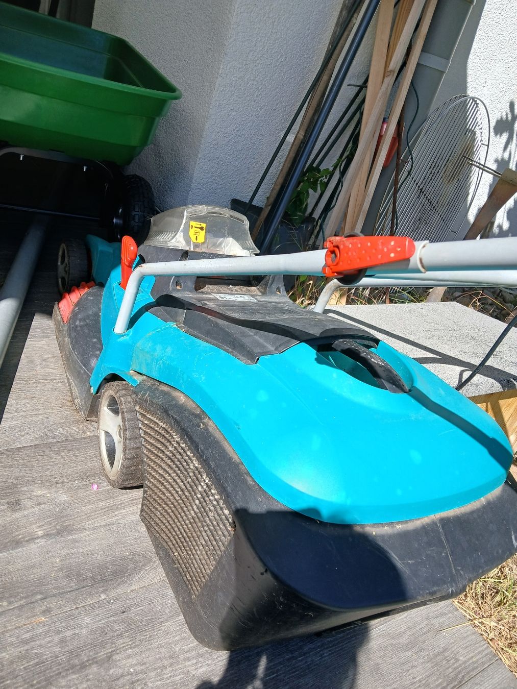 Bosch Tagliaerba: Bosch Rotak 43 li alles kaputt – Difettoso da Fislisbach venduto da Quirlig07