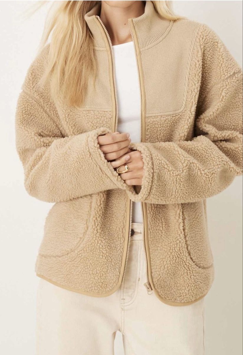 Asos Vestes: BEIGE TEDDY FLEECE JACKET – Neuf (Voir description) à Bern par FashionK92