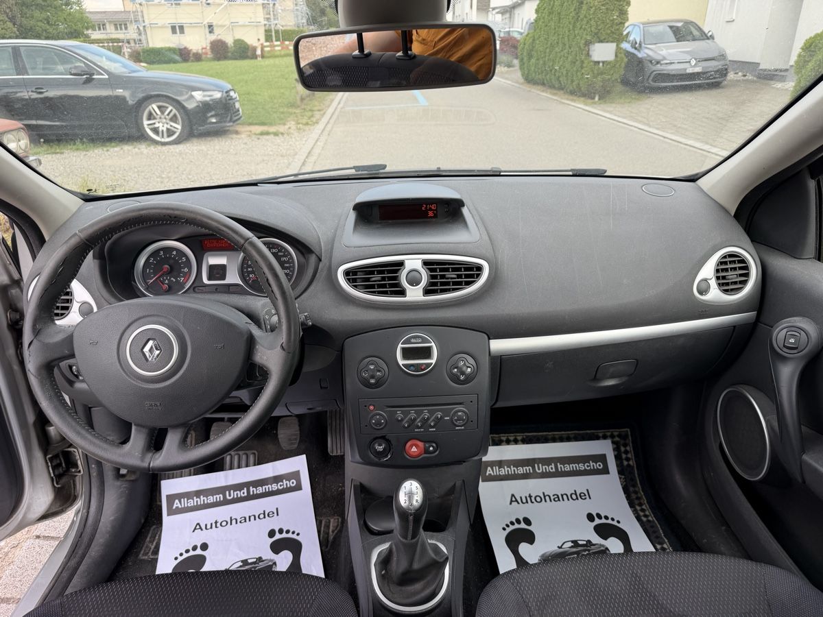 Renault Automobili: Renault Clio 1,6 Benzin AB MFK  – Usato da Amriswil venduto da Autocent 9