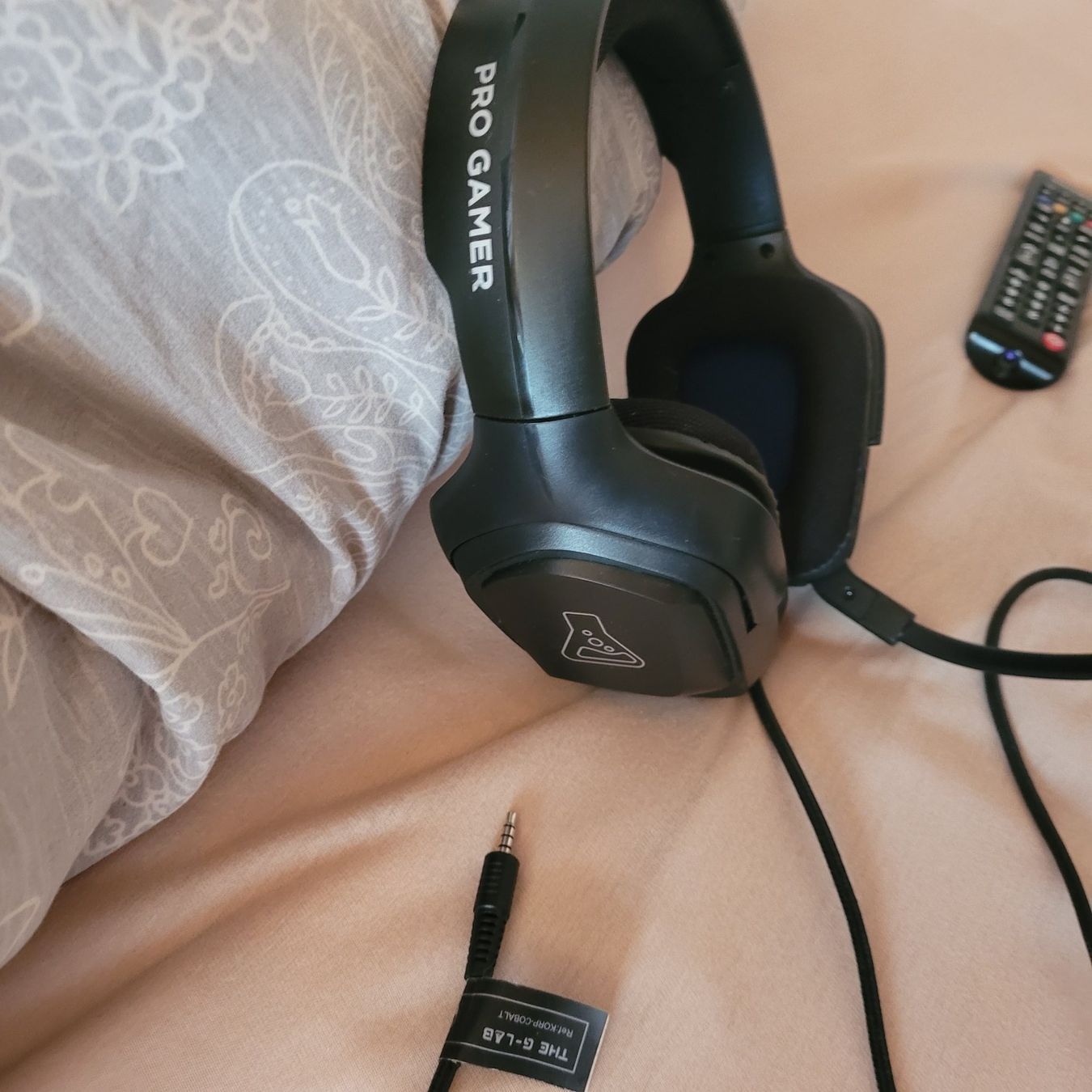 Kopfhörer: Gaming Headset  Cobalt schwarz gebraucht – Gebraucht aus Grône von Gronibar 1