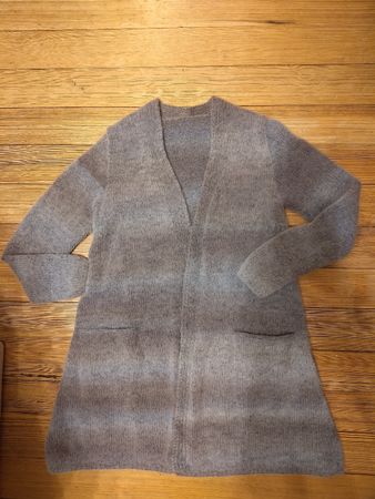 Strickjacke aus Lang Yarns Alpakawolle