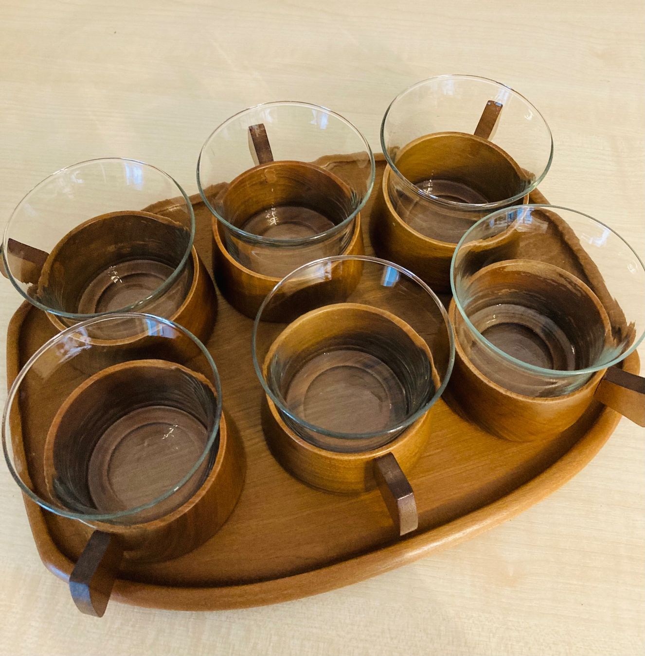 Set di piatti: Grossmutters Teeservice – Usato da Einsiedeln venduto da Brocki59 2