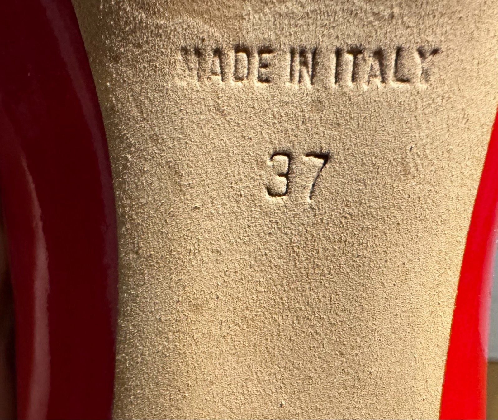 Navyboot Scarpe da donna: NAVYBOOT Peeptoes rot, neuwertig, Gr. 37 – Usato da Mörschwil venduto da Nrohner 2