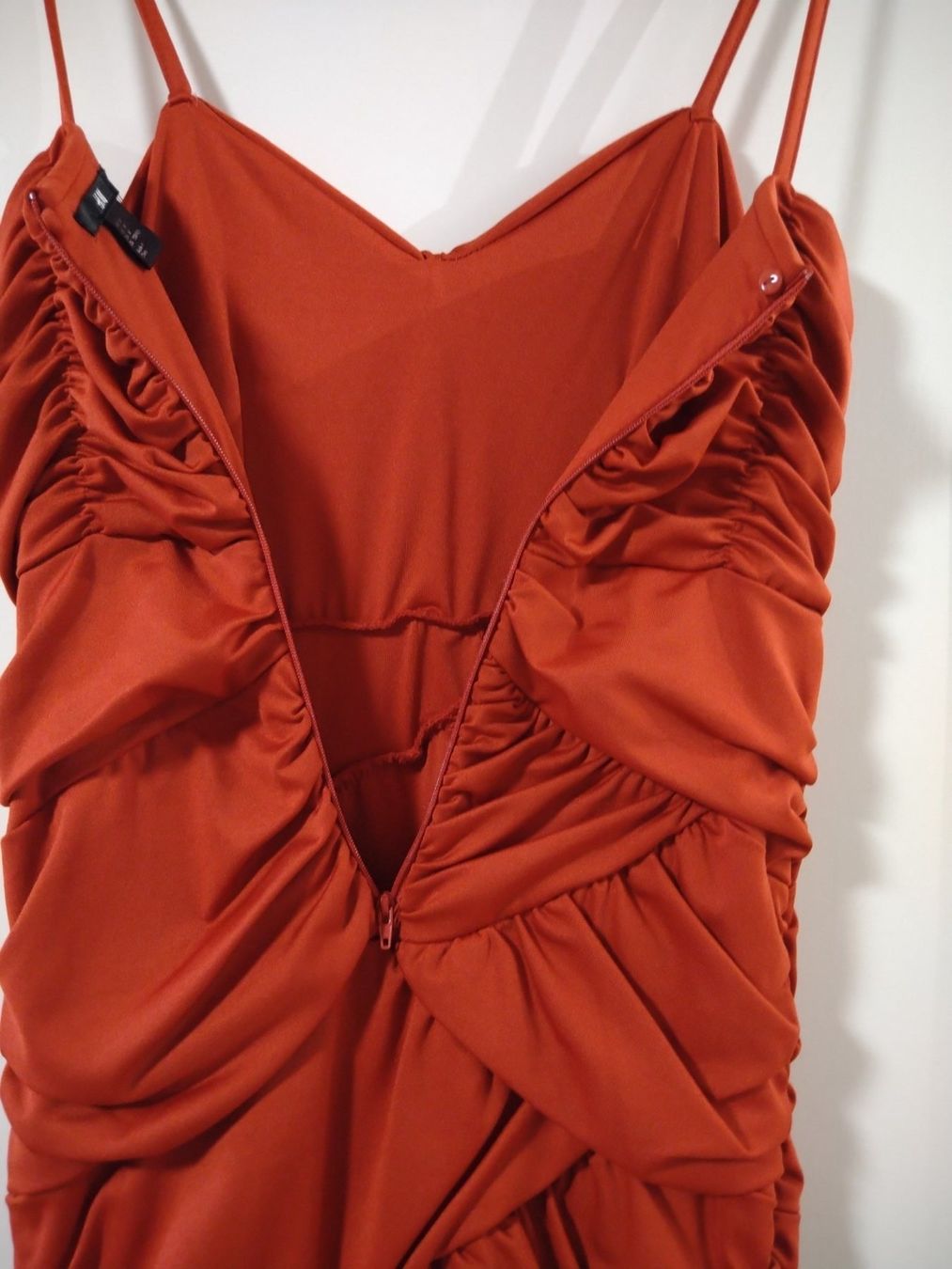 H&M Vestiti: Elegantes Kleid in rot Grösse M – Nuovo (secondo la descrizione) da Steinmaur venduto da Cinderella309 1