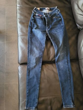 Jean Tommy Jeans High Rise Super Skinny - T.25/30 