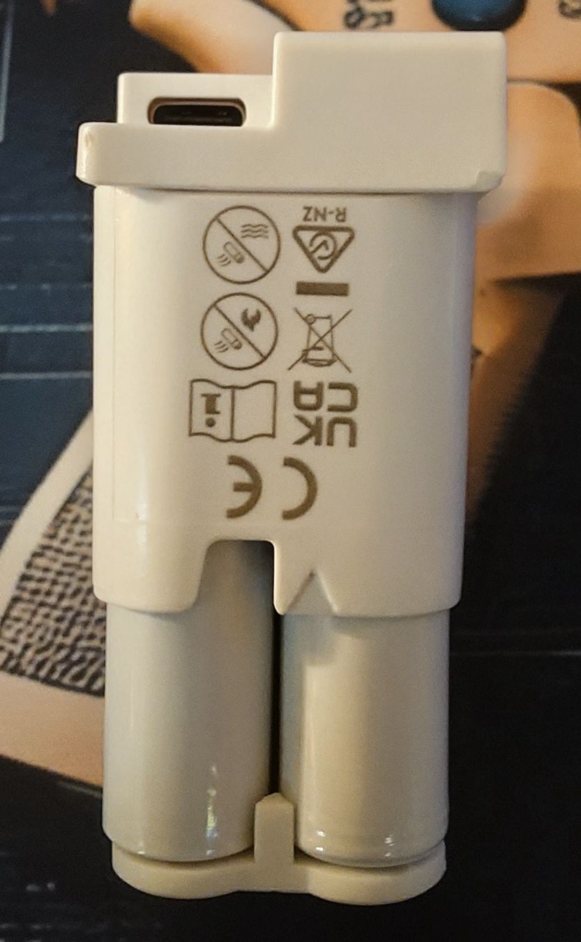 Nuki Caricatori & Batterie: Nuki Power Pack Akku - Smart Lock Upgrade – Difettoso da Ennetmoos venduto da Faders 4